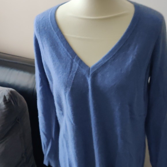 Hi low Cashmere sweater - Picture 6 of 6